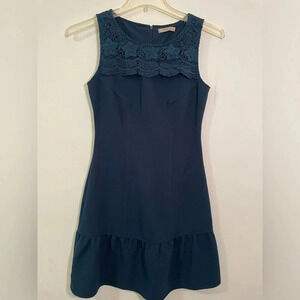 Darling Sleeveless Navy Dress, Lace Detail, Wedding or Casual Size small EUC